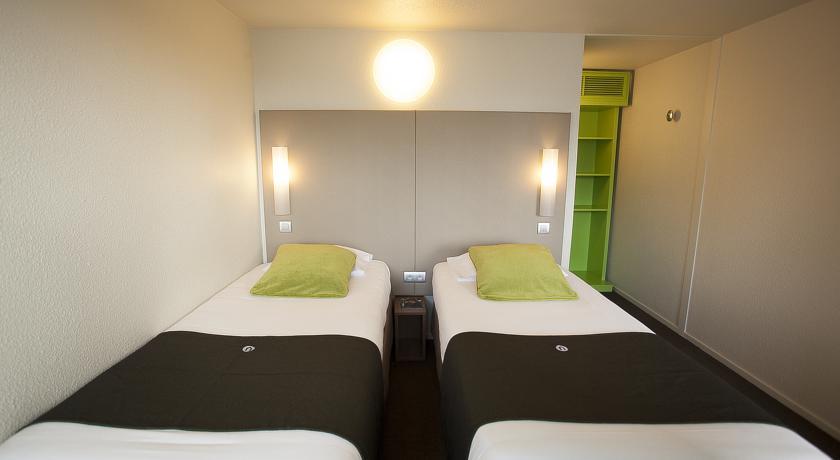Campanile Bourges Nord - Saint-Doulchard Hotel Екстериор снимка