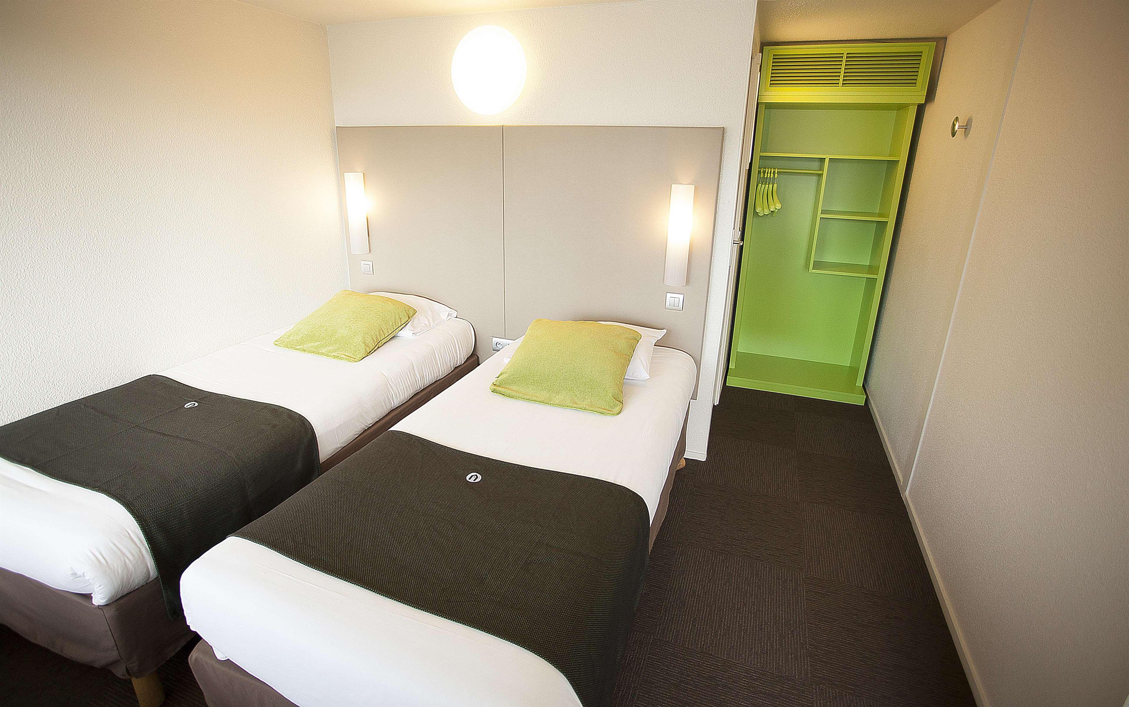 Campanile Bourges Nord - Saint-Doulchard Hotel Екстериор снимка