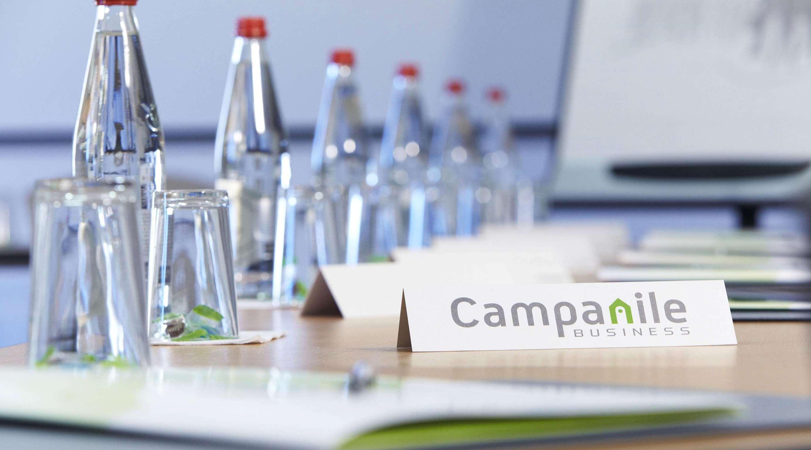 Campanile Bourges Nord - Saint-Doulchard Hotel Екстериор снимка