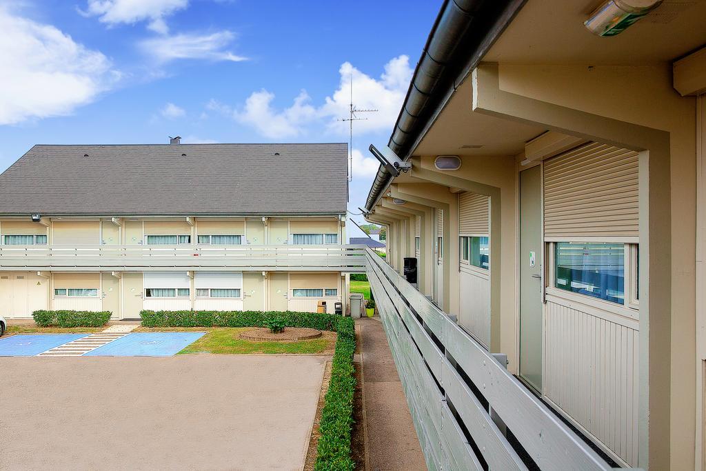 Campanile Bourges Nord - Saint-Doulchard Hotel Екстериор снимка
