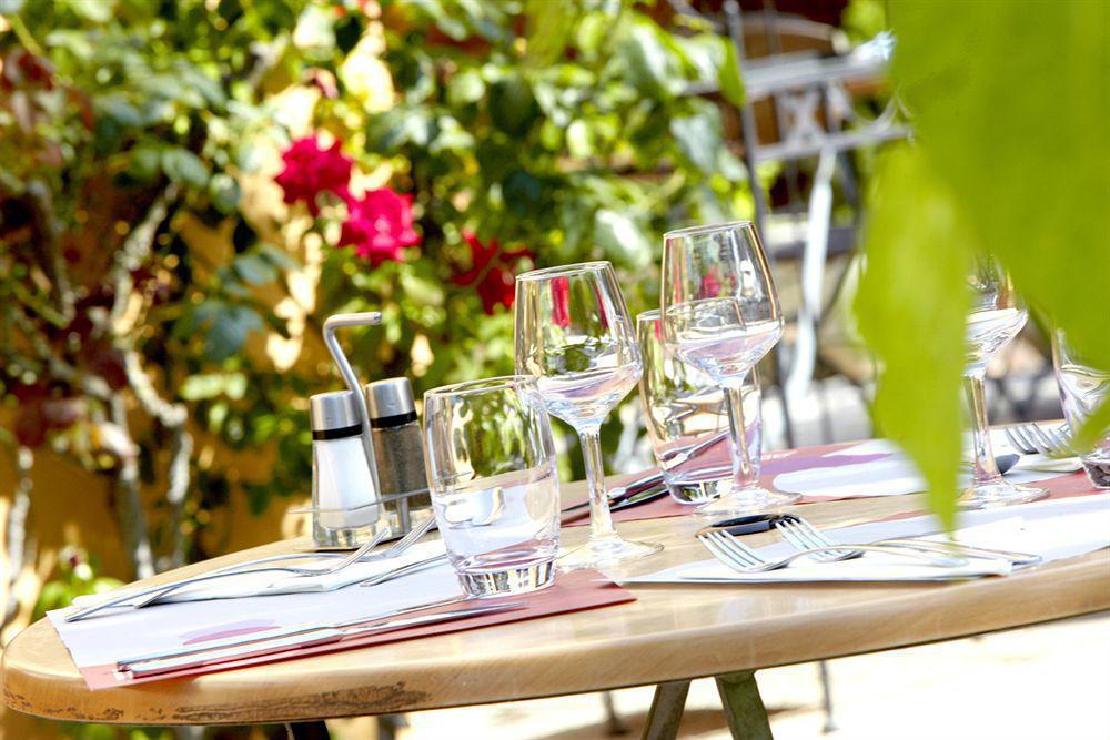 Campanile Bourges Nord - Saint-Doulchard Hotel Екстериор снимка